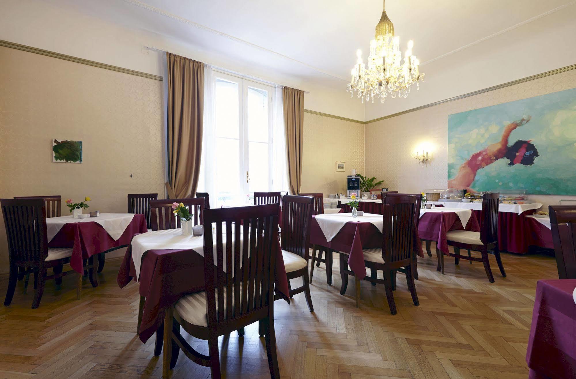 Hotel Pension Museum Vienna Exterior photo