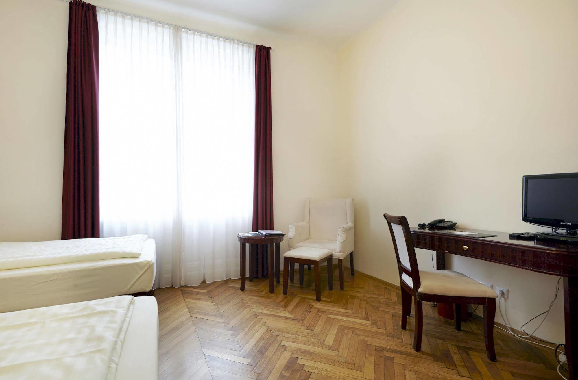 Hotel Pension Museum Vienna Exterior photo
