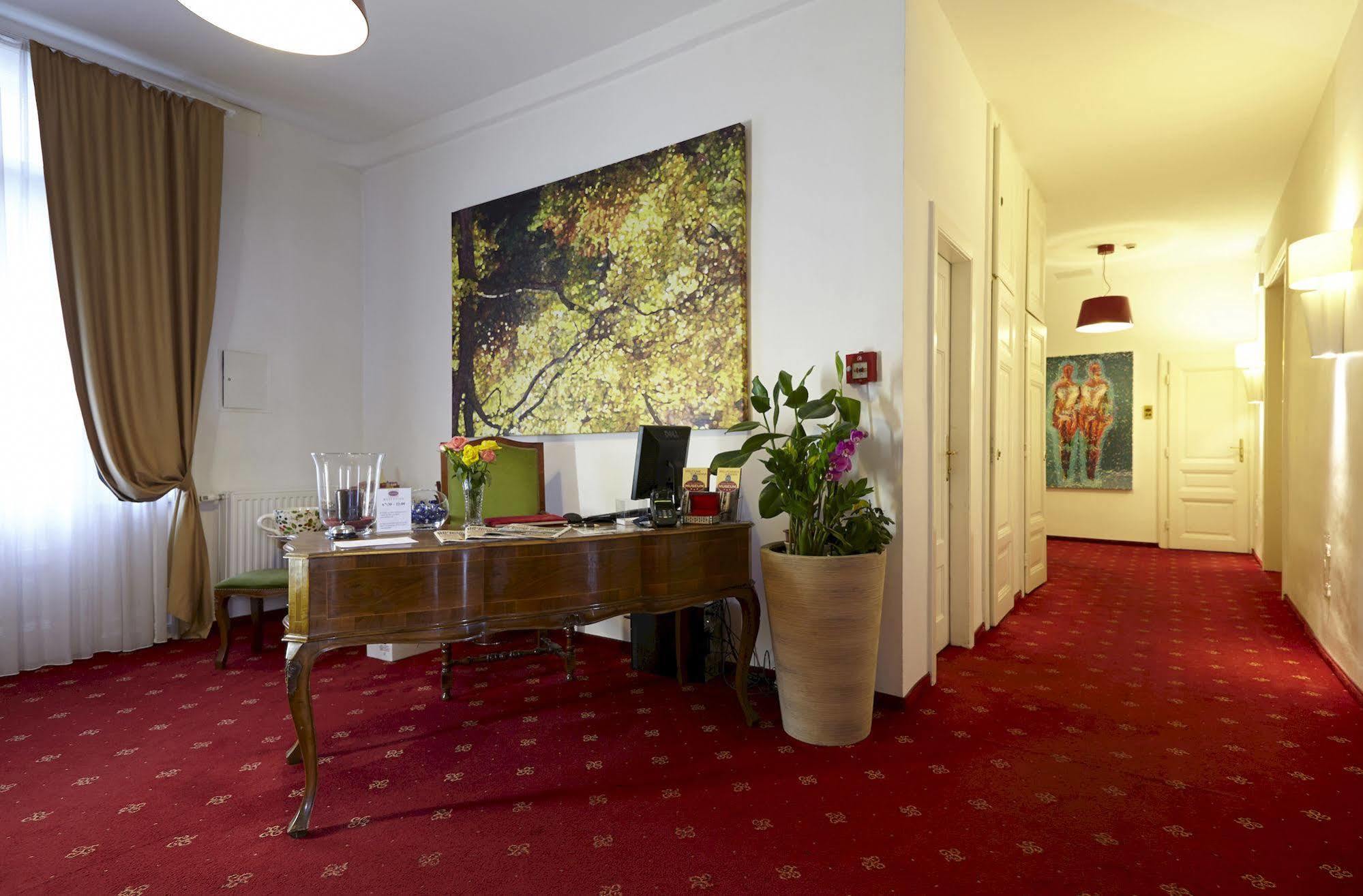 Hotel Pension Museum Vienna Exterior photo